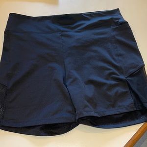 PINK athletic shorts, good condition & very comfy!! size XL